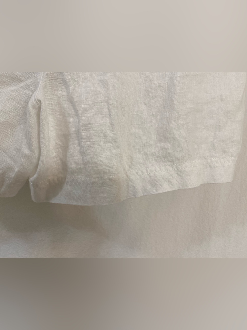 Tommy Bahama White Linen Drawstring Shorts. NWT. Size L. Loose Fit, 2 Pockets. - Picture 11 of 13